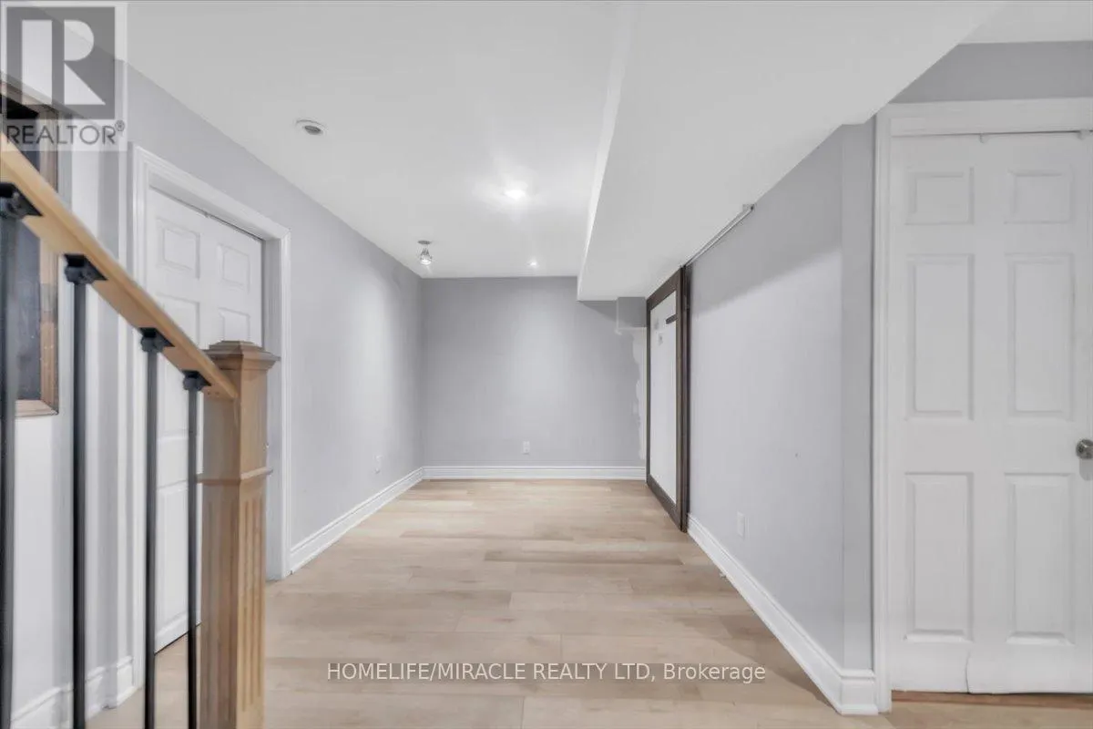 4 PEPPERTREE CRESCENT