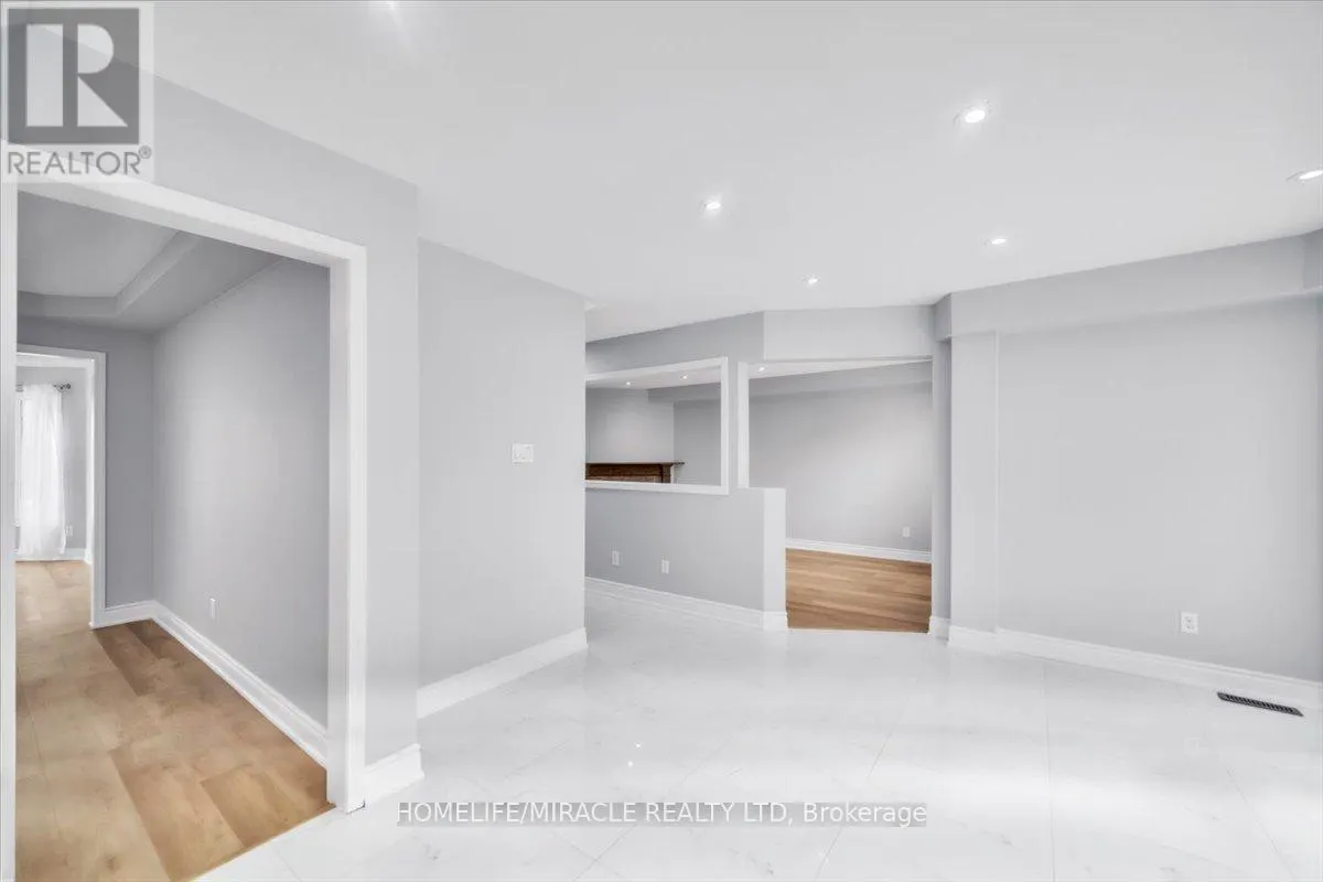 4 PEPPERTREE CRESCENT