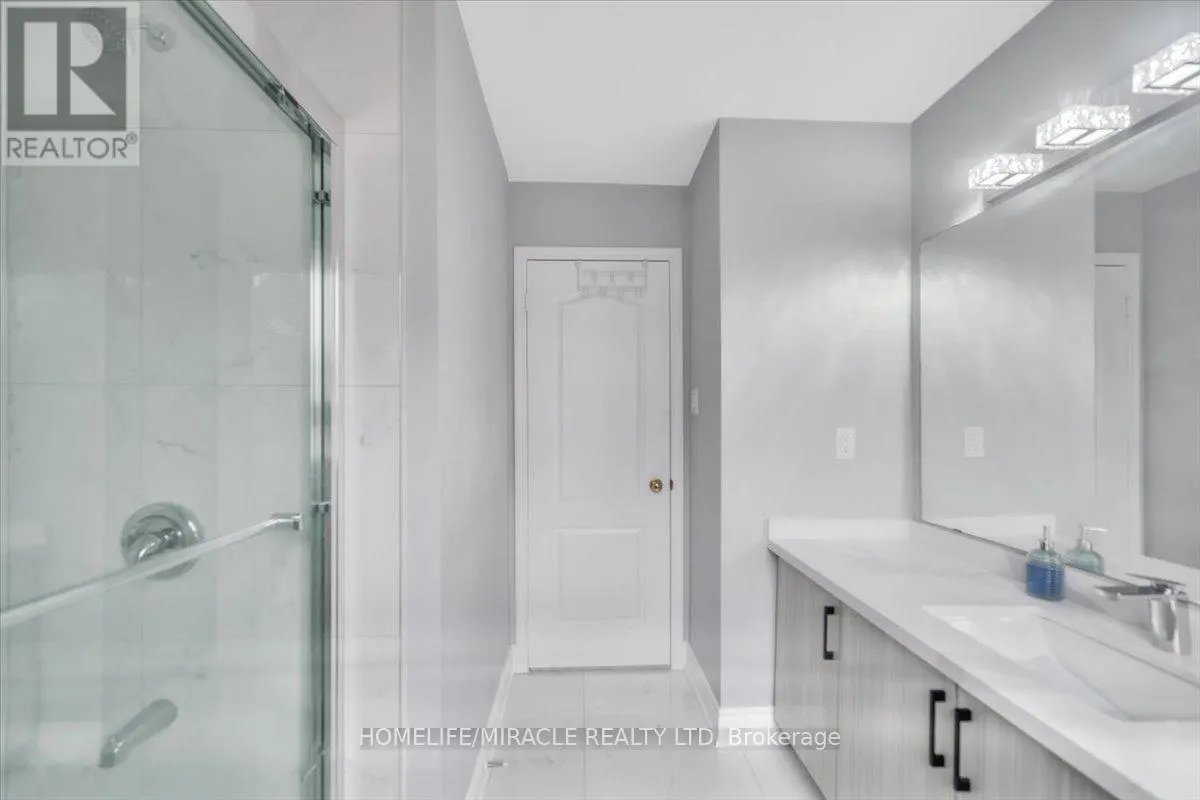 4 PEPPERTREE CRESCENT