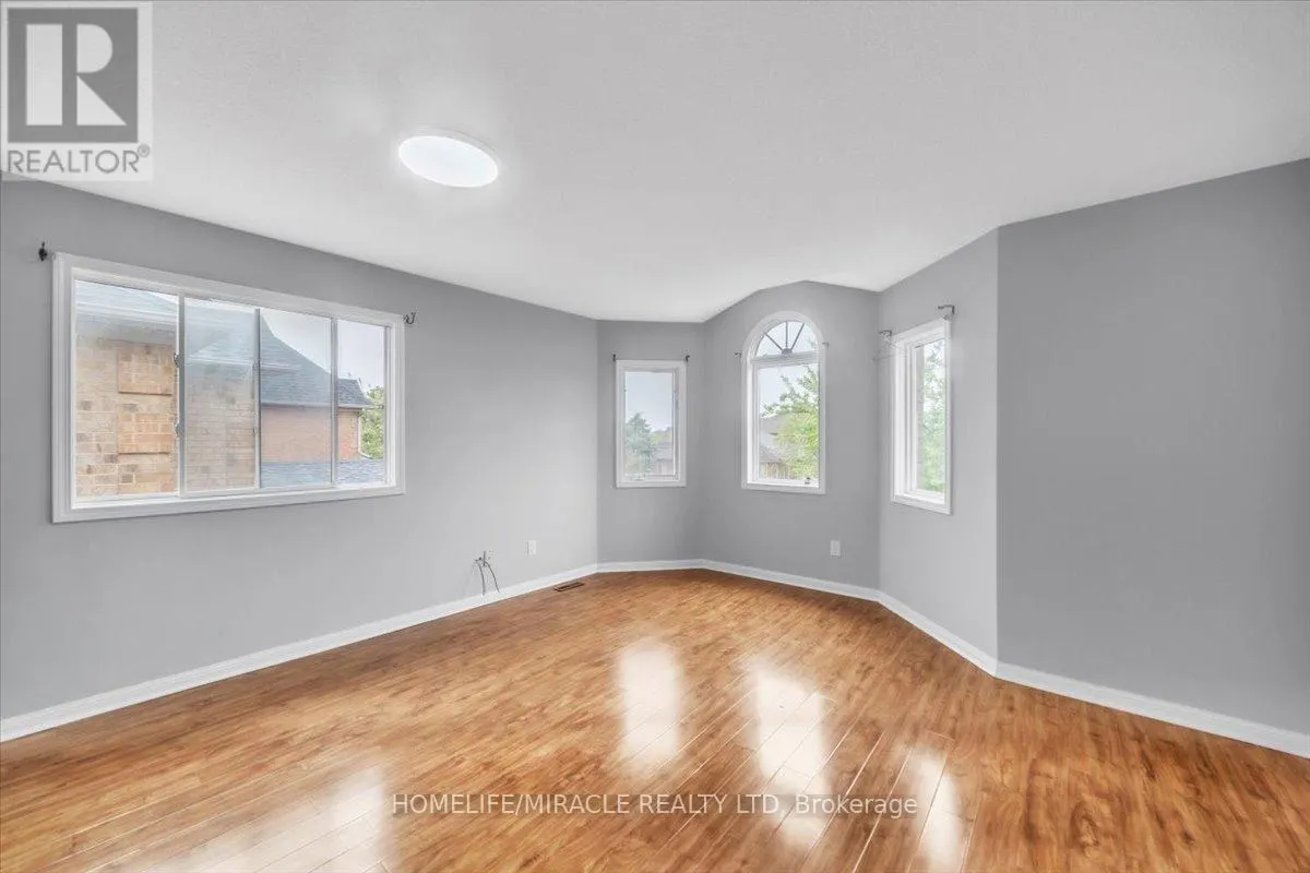 4 PEPPERTREE CRESCENT