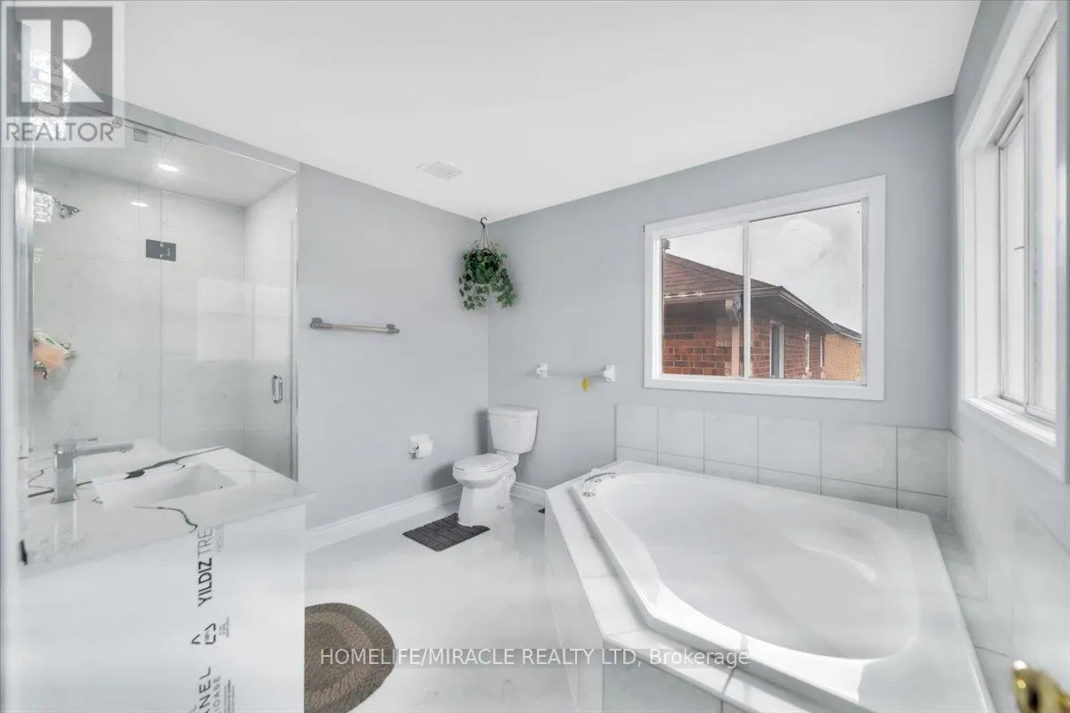 4 PEPPERTREE CRESCENT