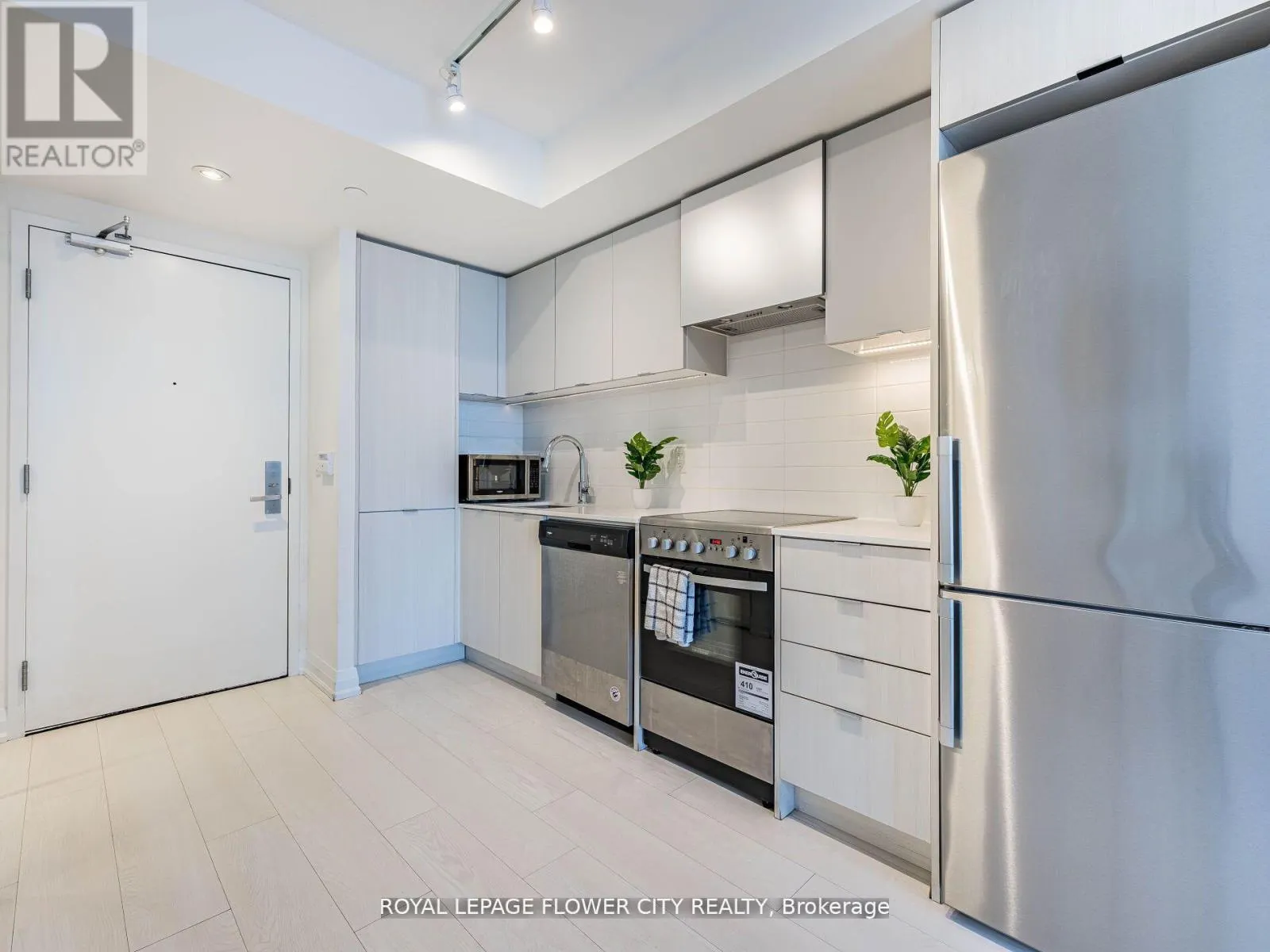2804 - 30 GIBBS ROAD