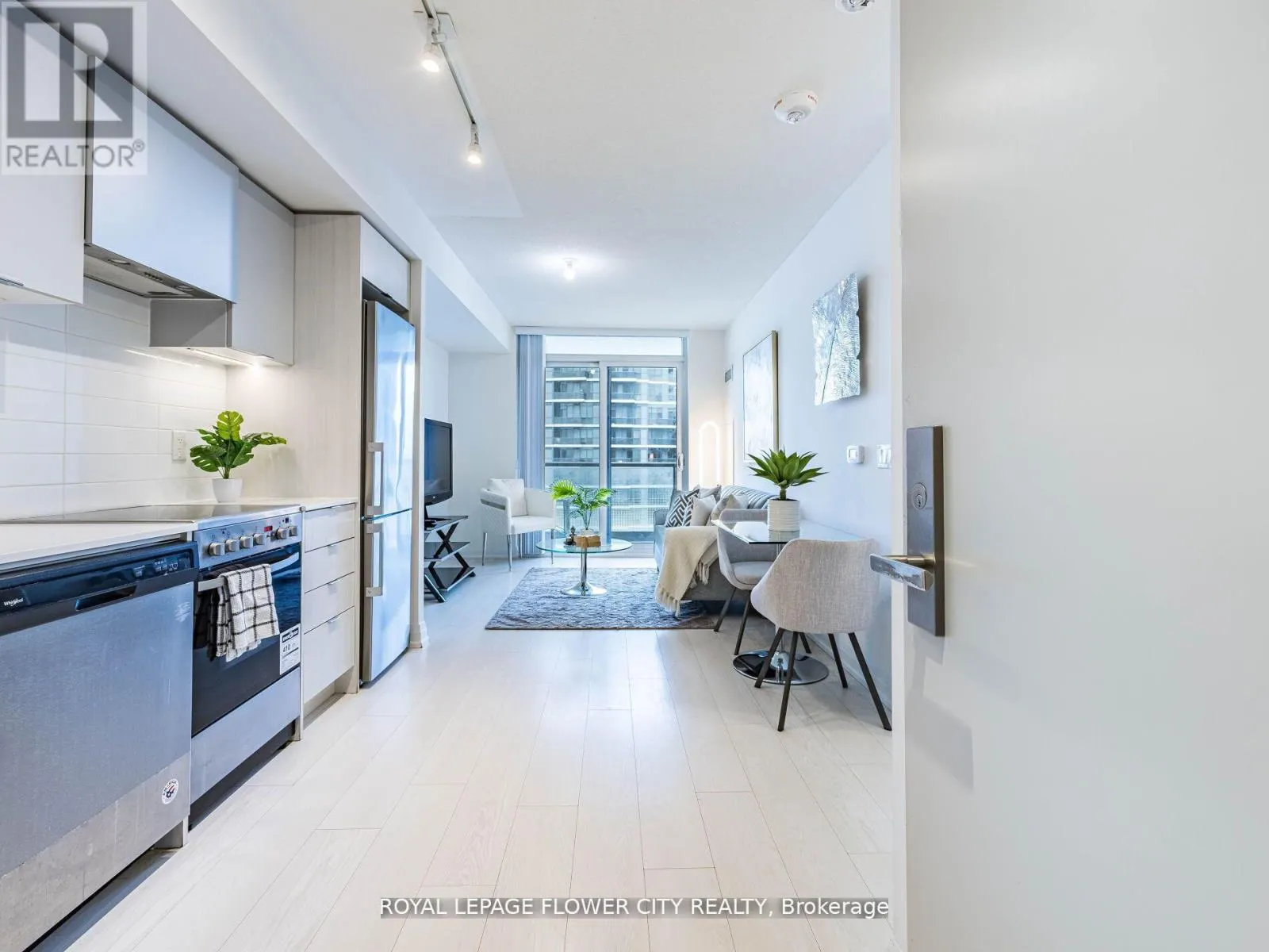 2804 - 30 GIBBS ROAD