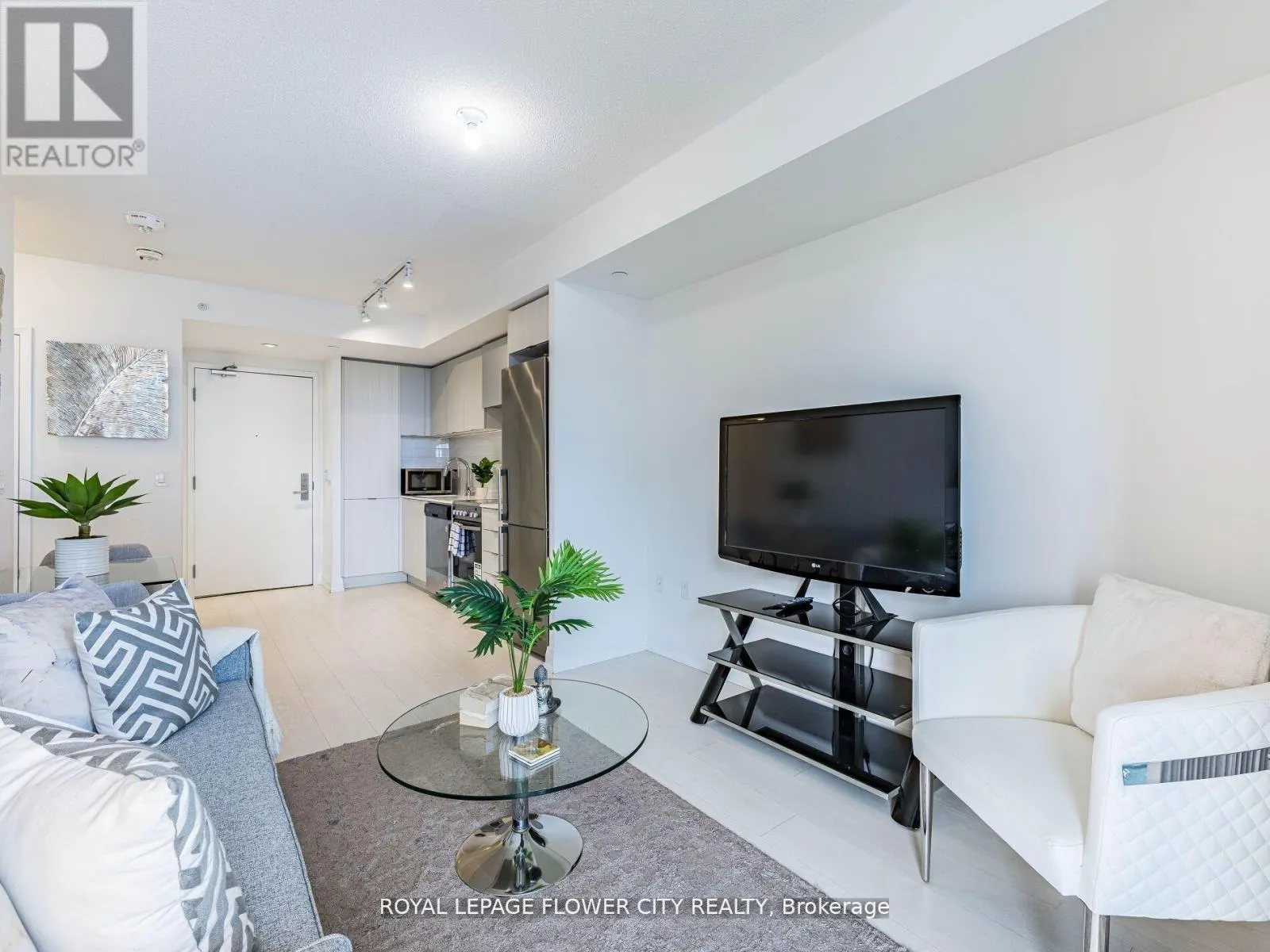 2804 - 30 GIBBS ROAD