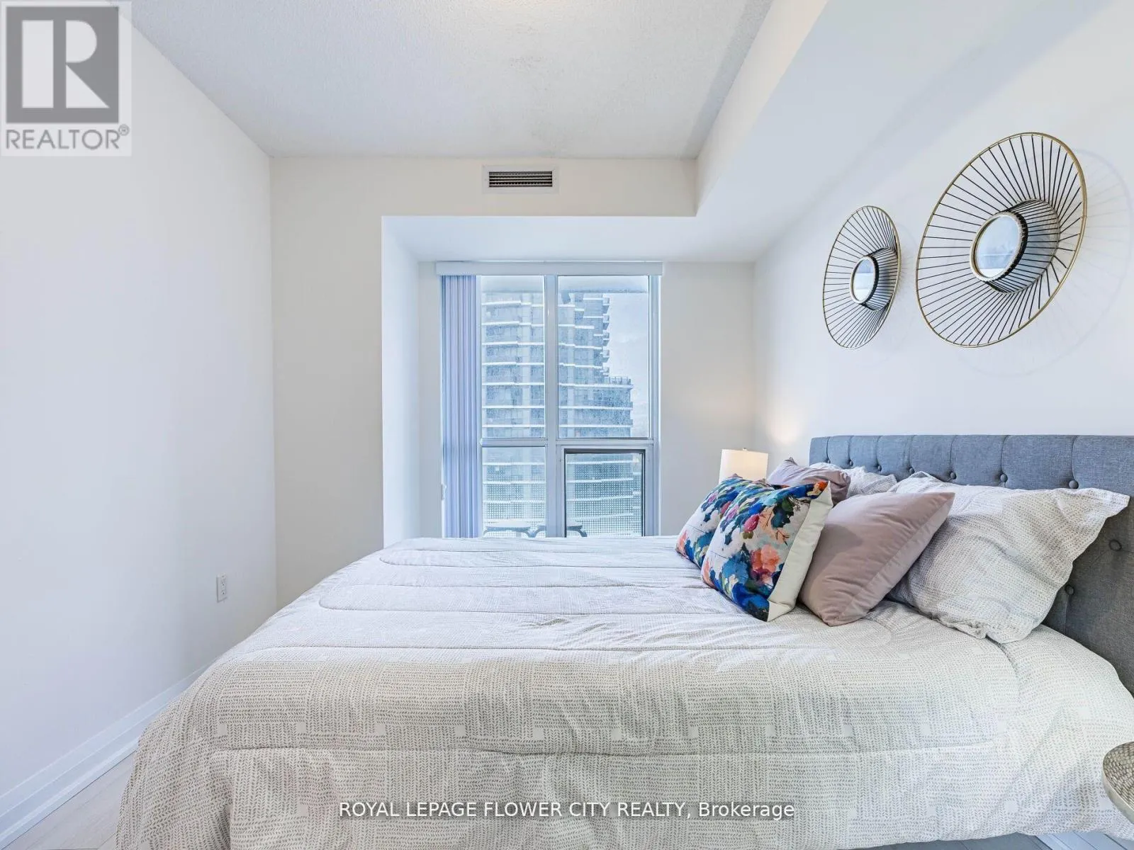 2804 - 30 GIBBS ROAD