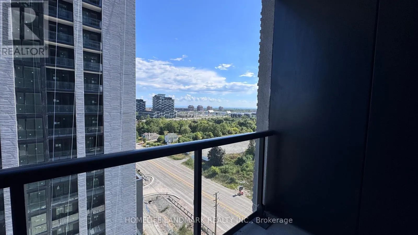 1101 - 3079 TRAFALGAR ROAD