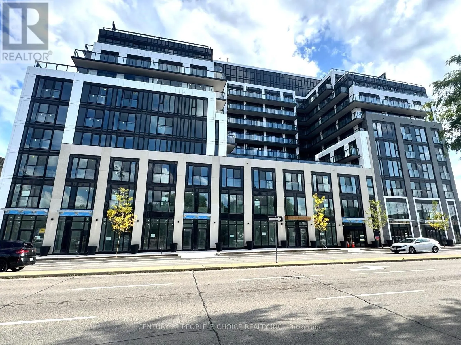 202 - 801 THE QUEENSWAY