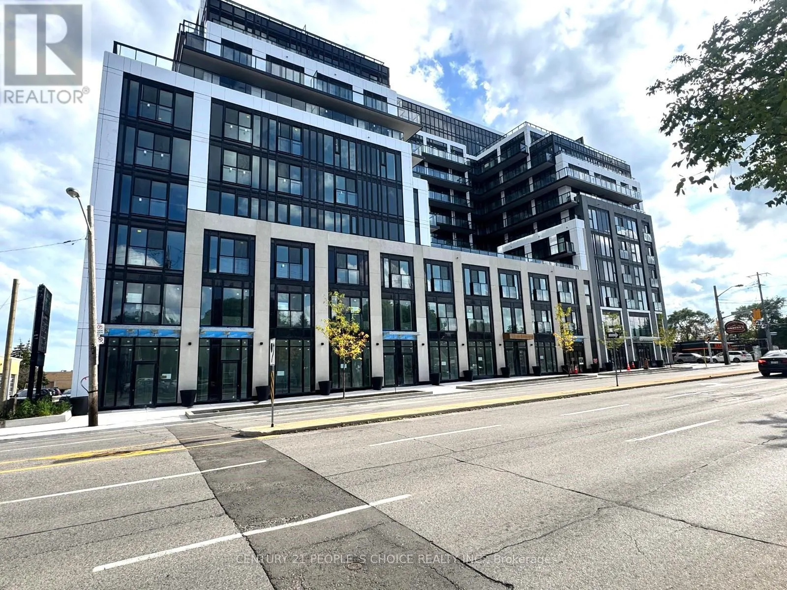 202 - 801 THE QUEENSWAY