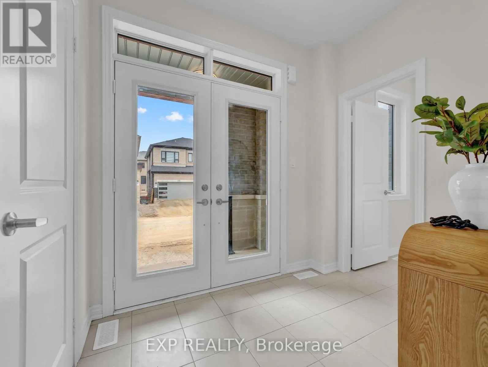 795 APPLE TERRACE