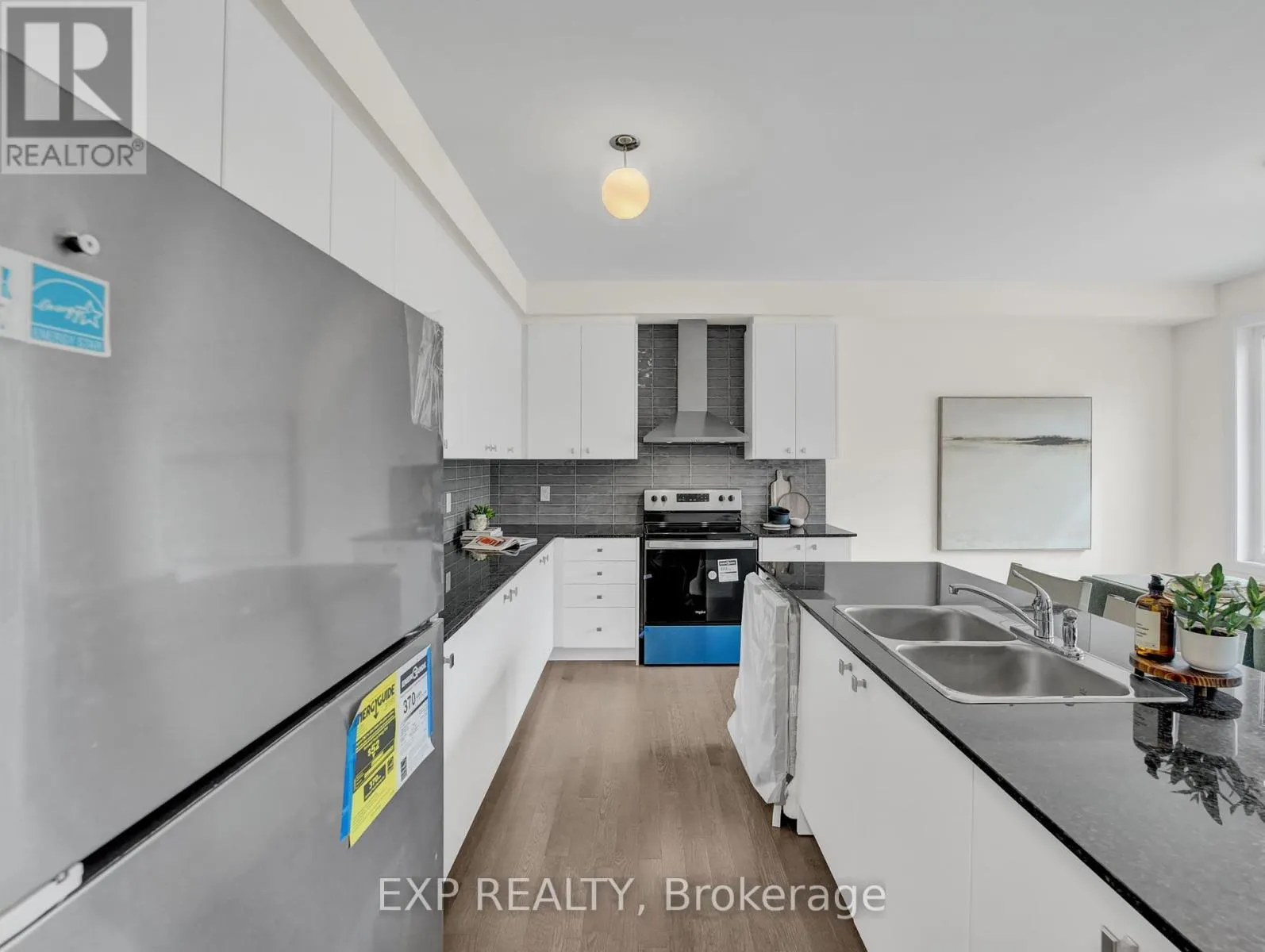795 APPLE TERRACE