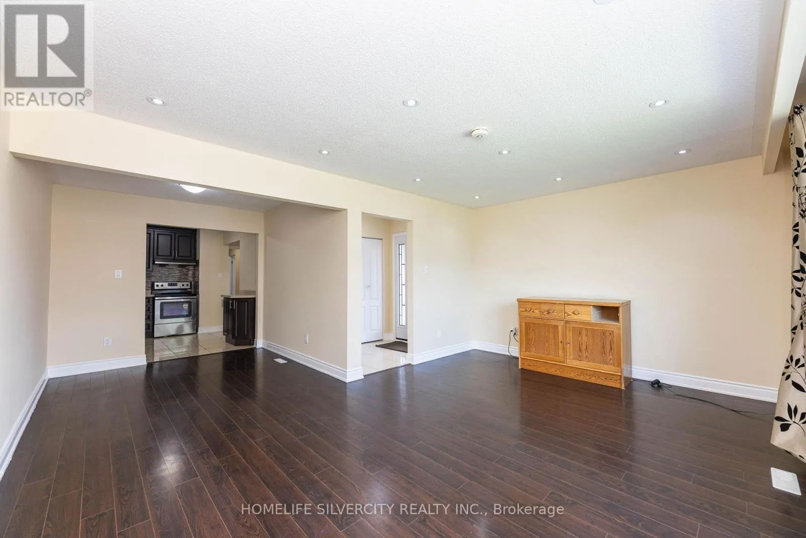 7258 REINDEER DRIVE