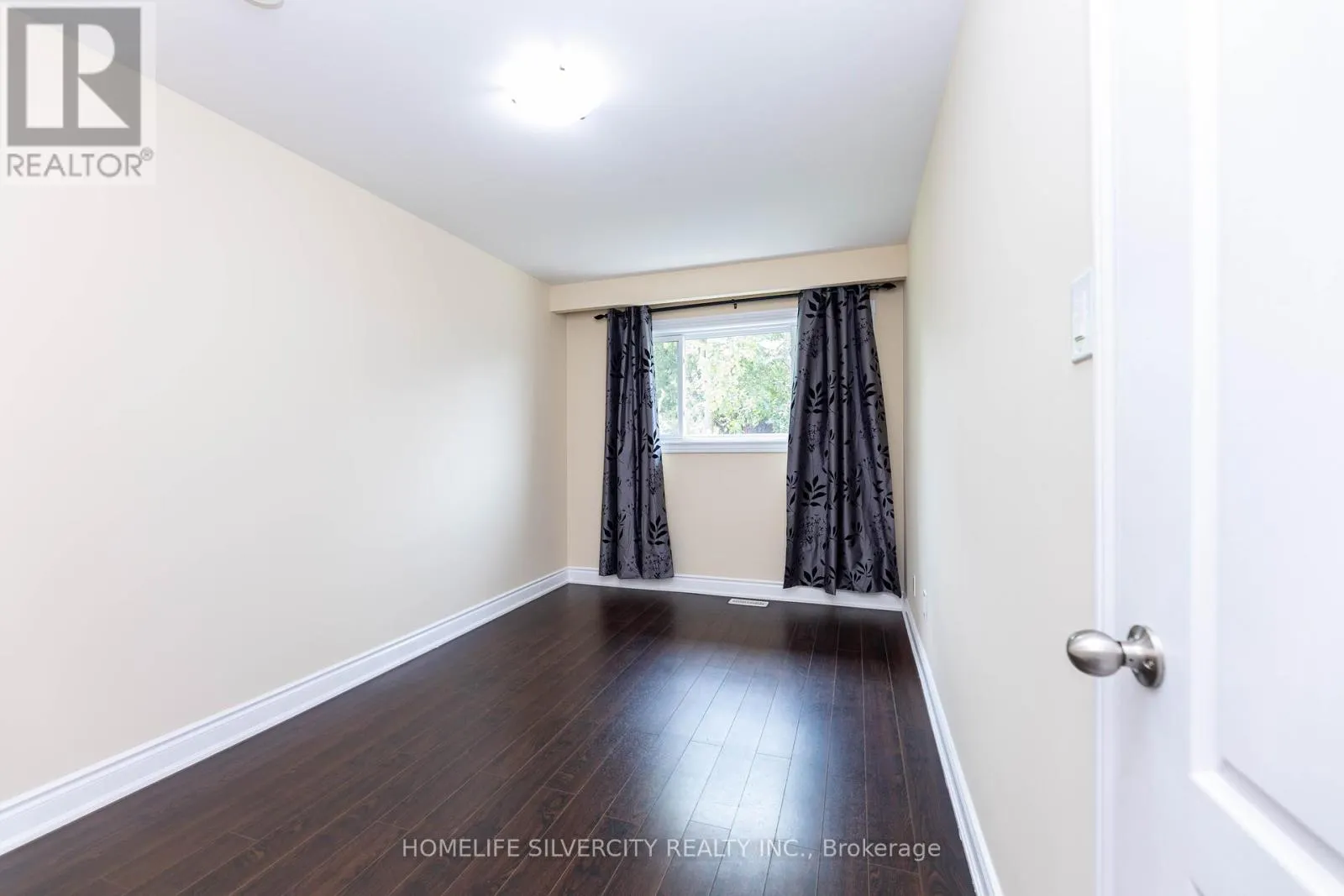 7258 REINDEER DRIVE