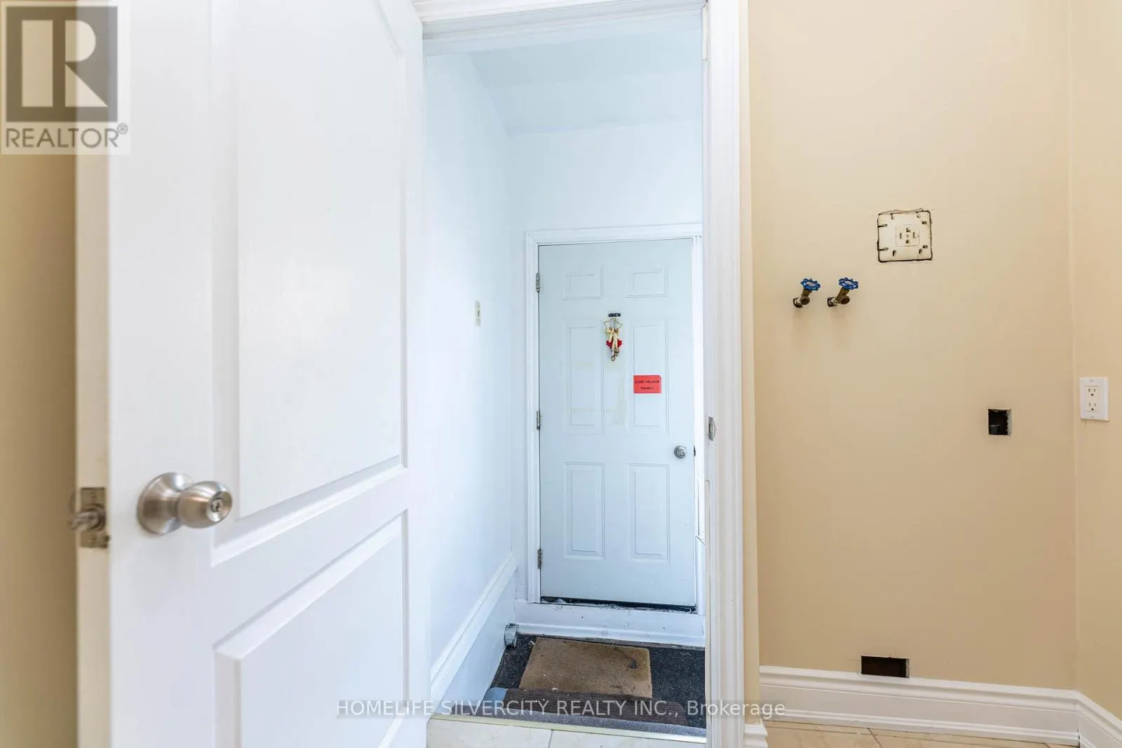 7258 REINDEER DRIVE
