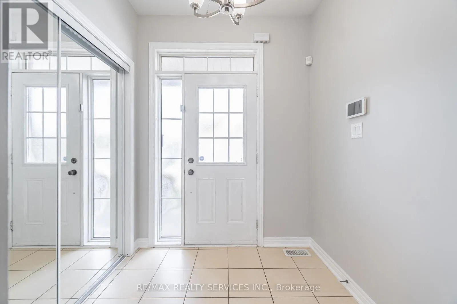 12 SEEDLAND CRESCENT