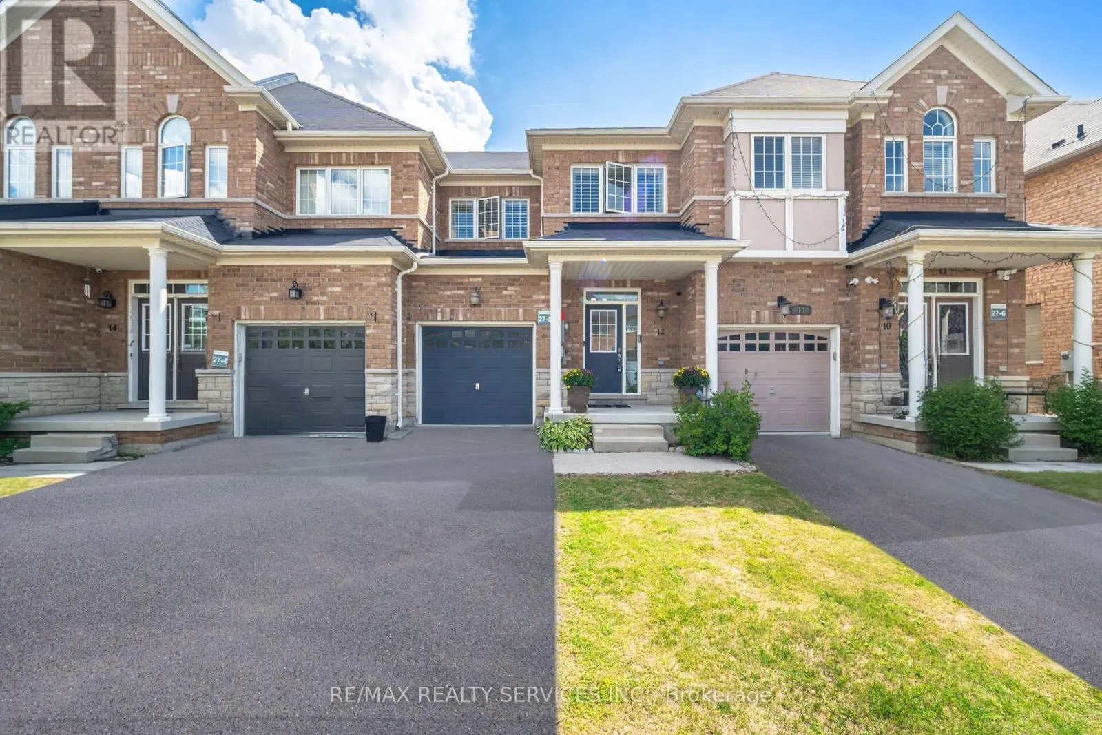 12 SEEDLAND CRESCENT