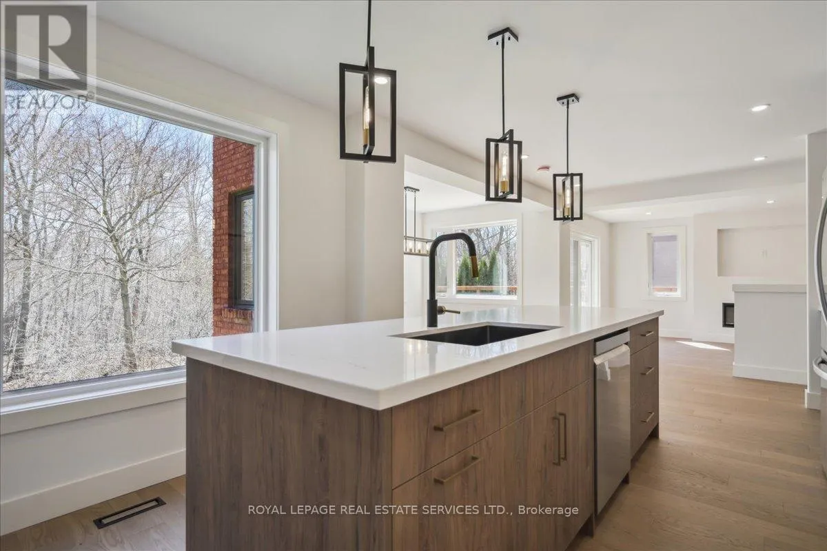 1379 GOLDEN MEADOW TRAIL