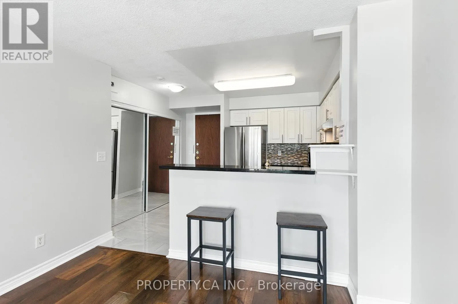 607 - 2585 ERIN CENTRE BOULEVARD