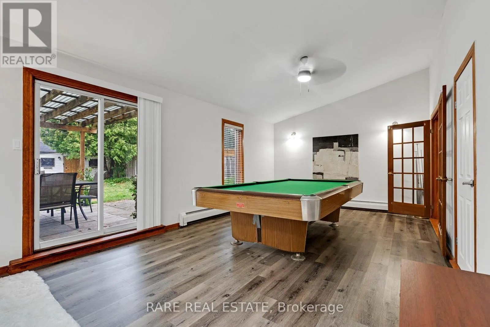 2073 LEIGHLAND ROAD