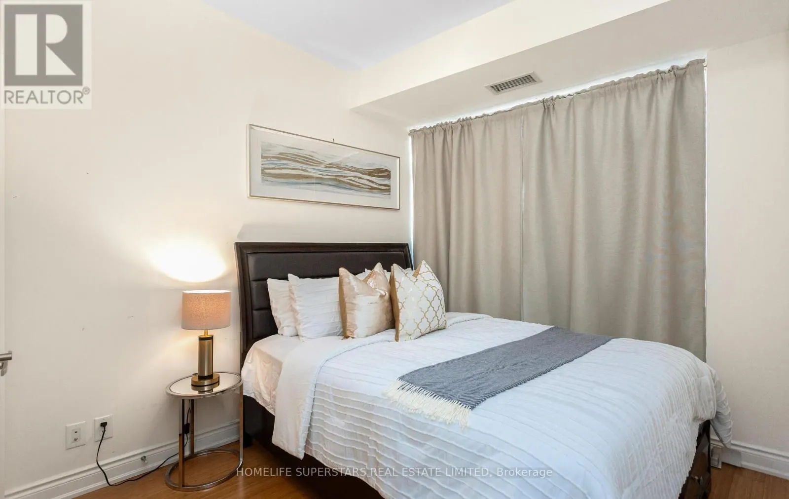 302 - 205 LAKESHORE ROAD W
