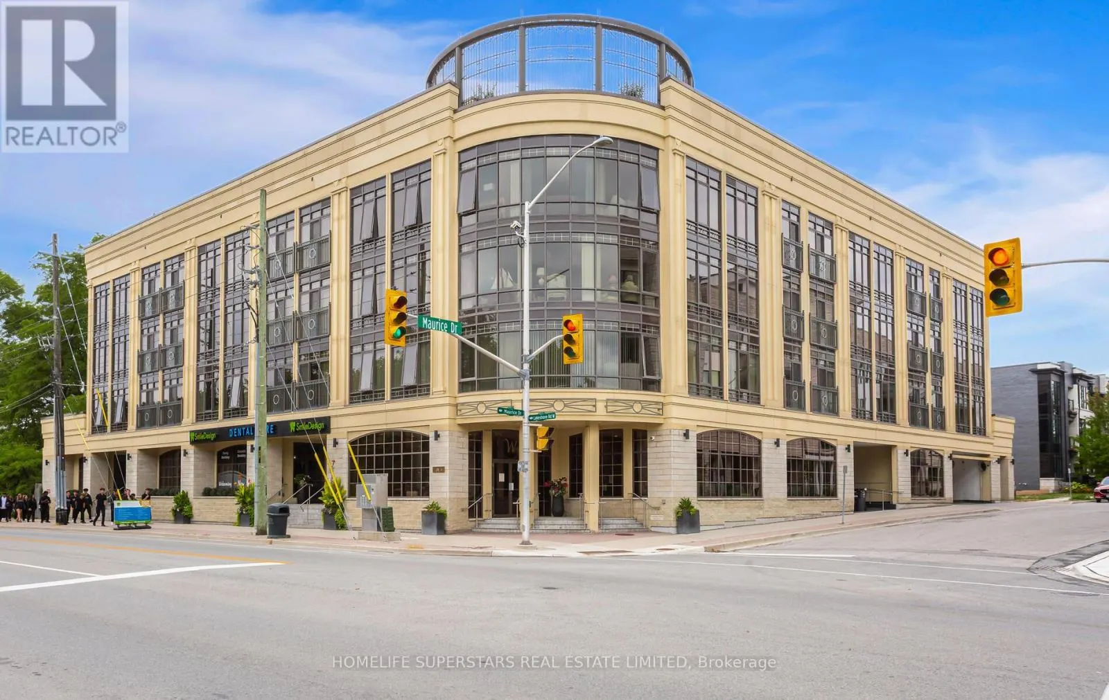 302 - 205 LAKESHORE ROAD W