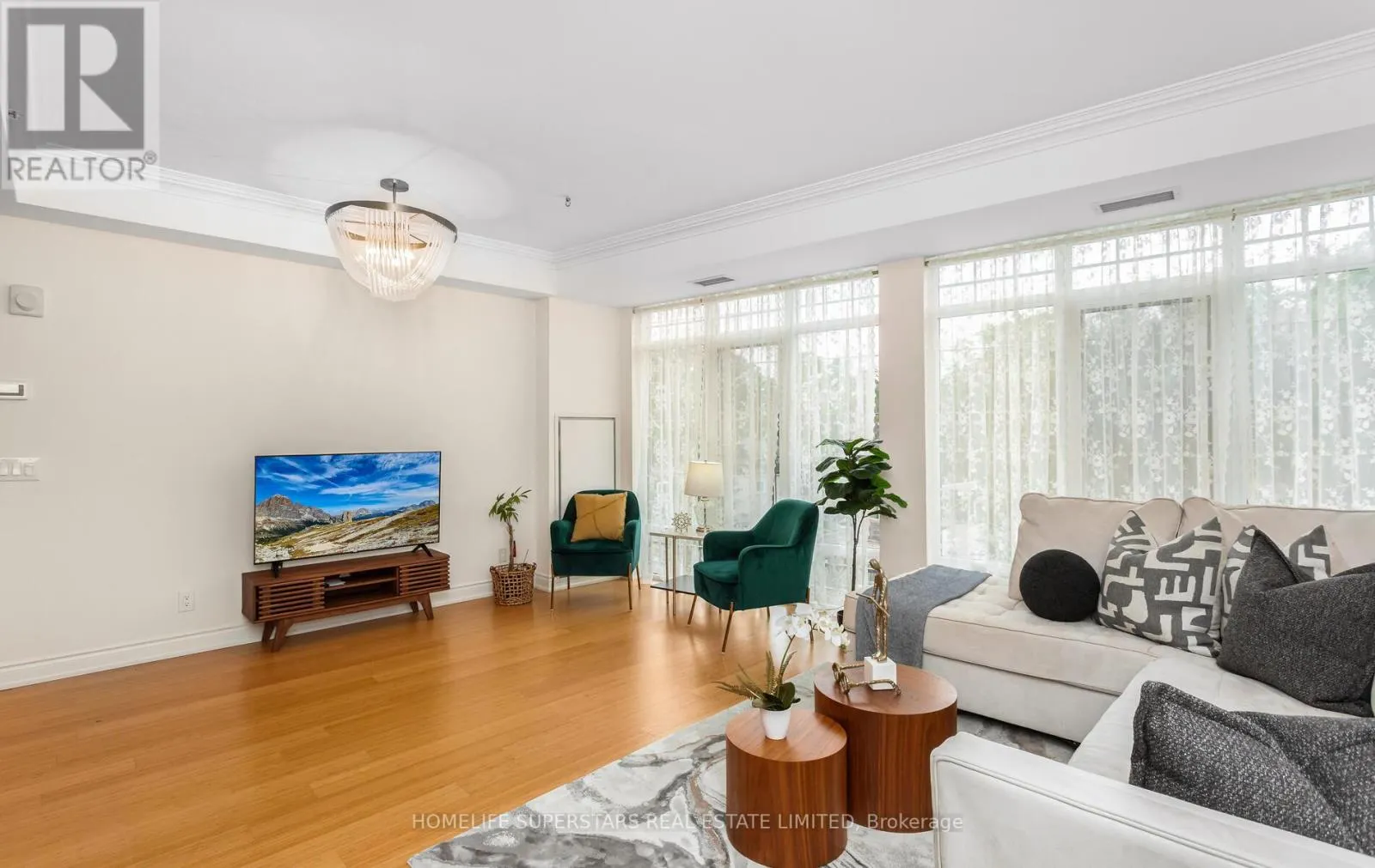 302 - 205 LAKESHORE ROAD W