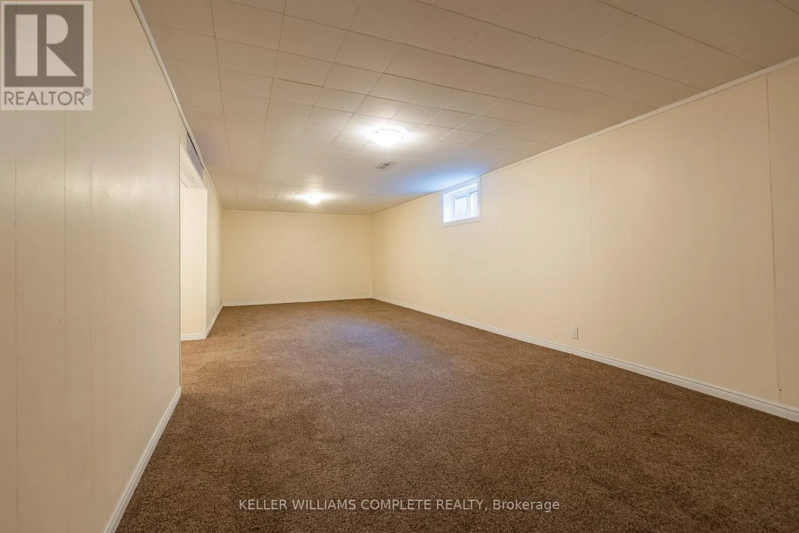 1392 ROYAL DRIVE