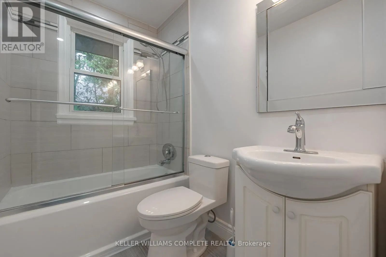 1392 ROYAL DRIVE