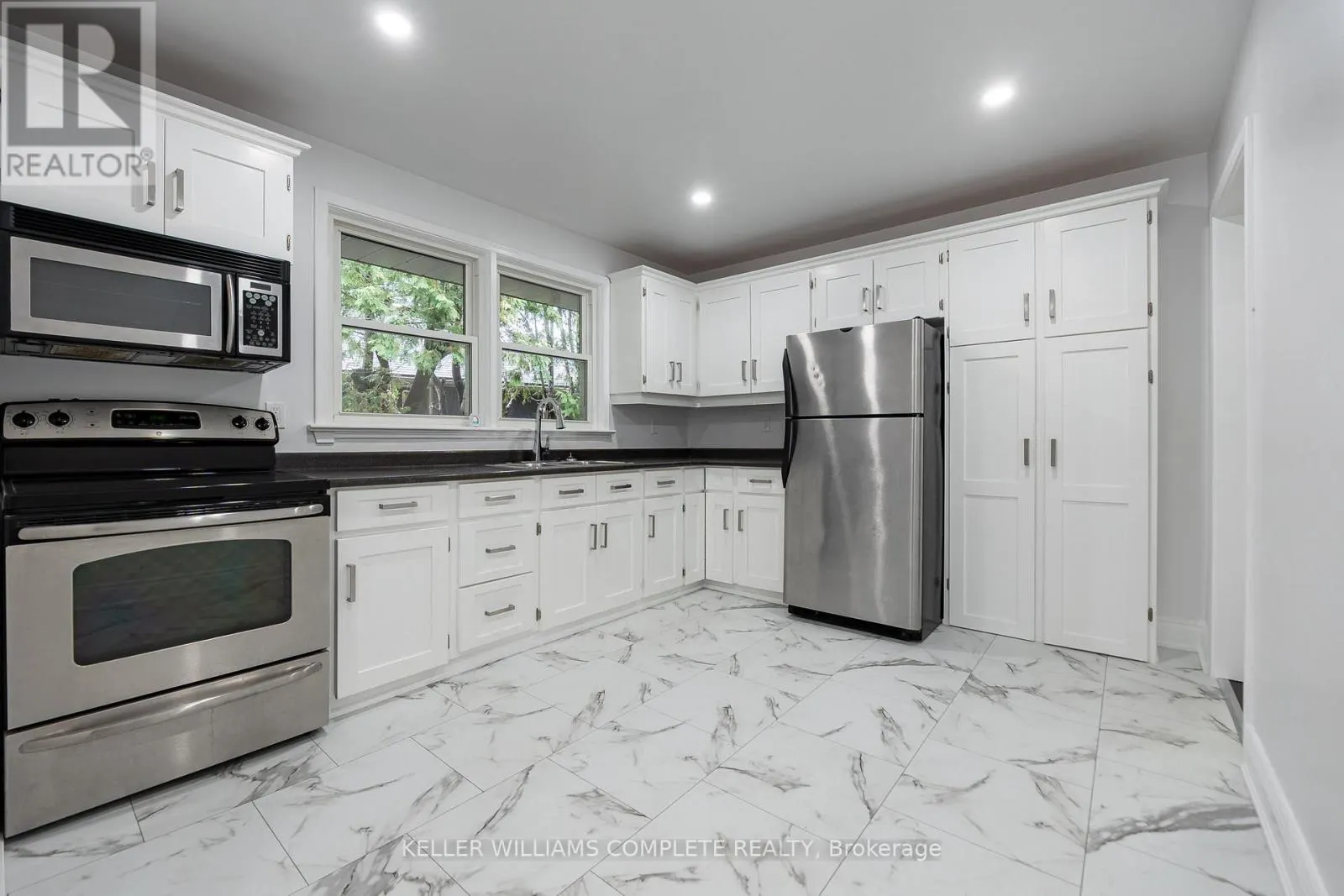 1392 ROYAL DRIVE