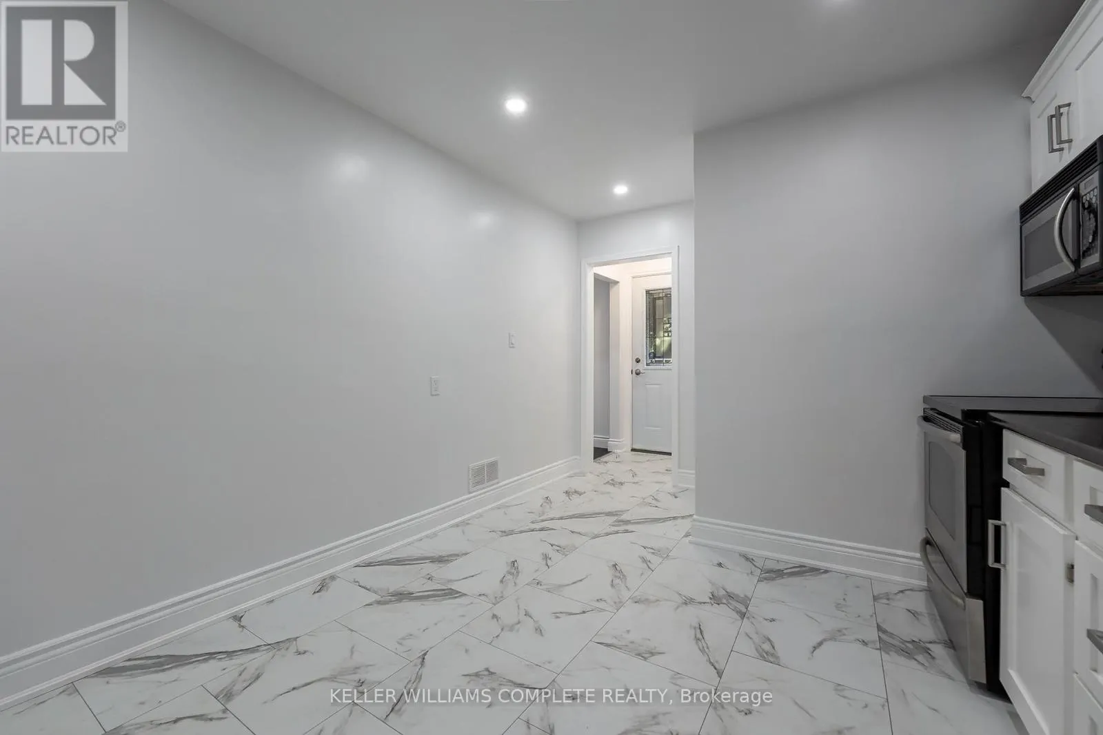 1392 ROYAL DRIVE