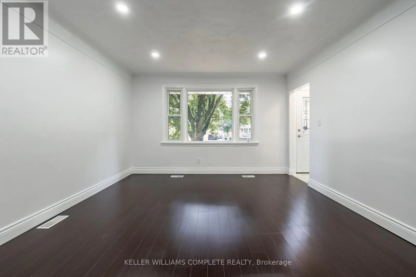 1392 ROYAL DRIVE