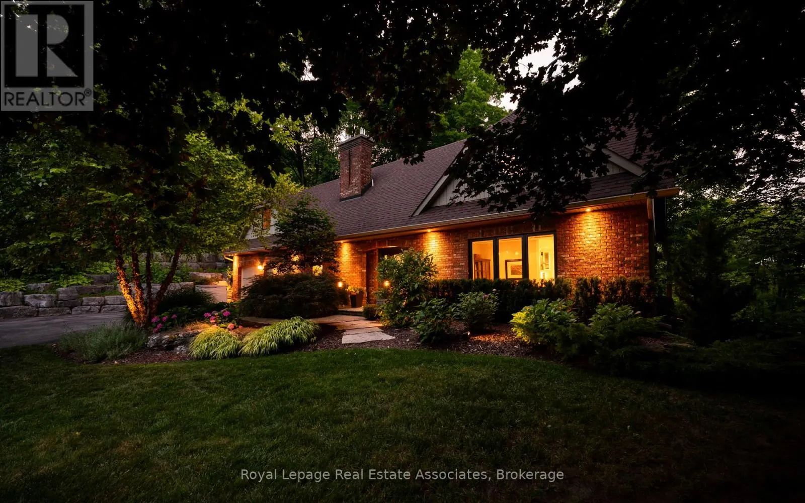 49 WILDWOOD ROAD