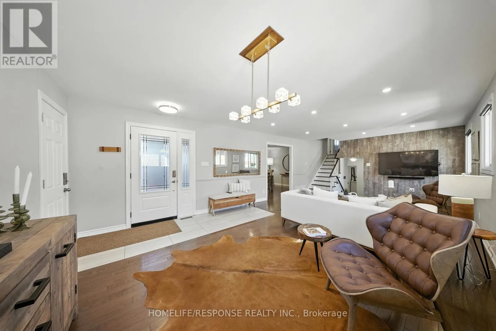 1464 JEFFERSON CRESCENT