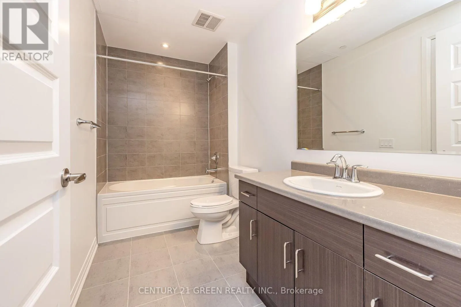 503 - 95 DUNDAS STREET W