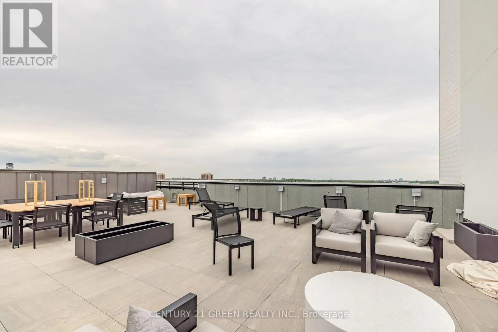 503 - 95 DUNDAS STREET W