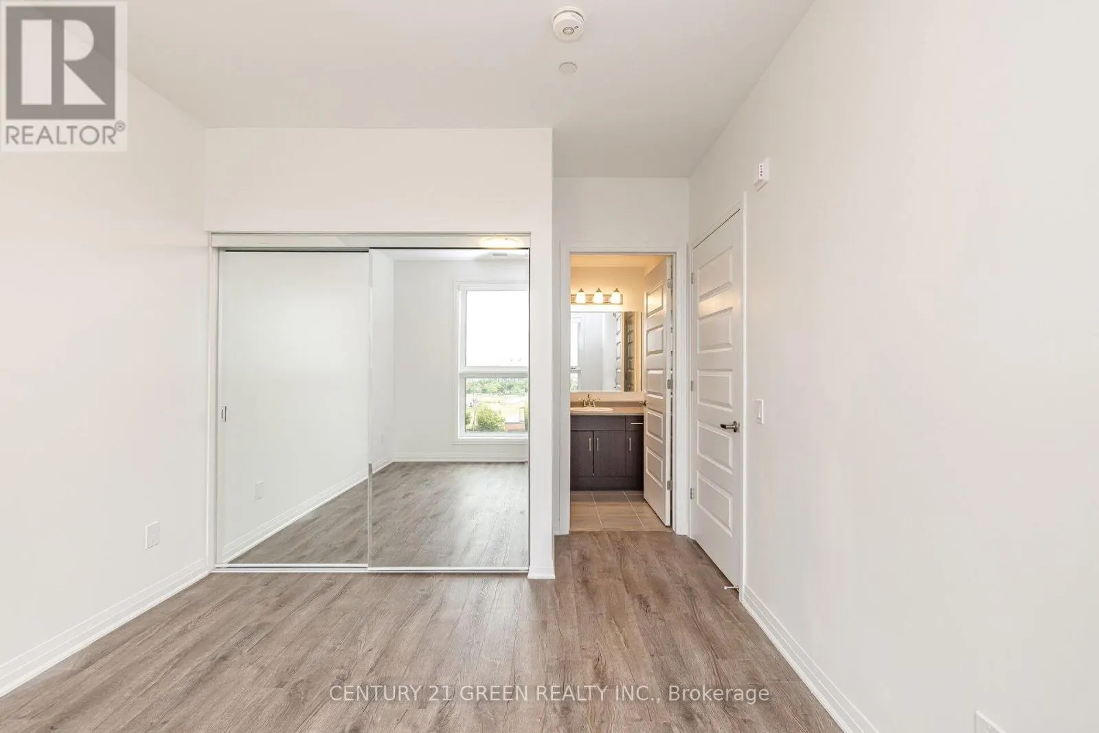 503 - 95 DUNDAS STREET W