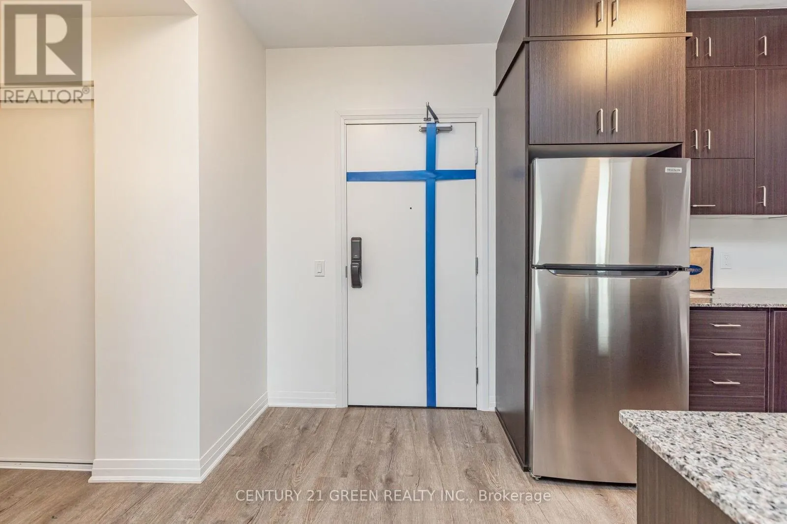 503 - 95 DUNDAS STREET W