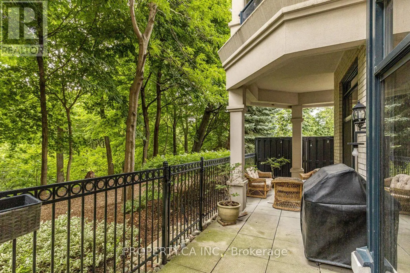 105 - 2 ABERFOYLE CRESCENT