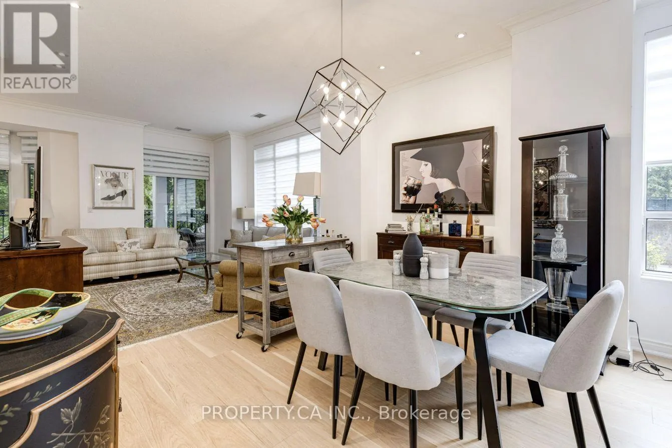 105 - 2 ABERFOYLE CRESCENT