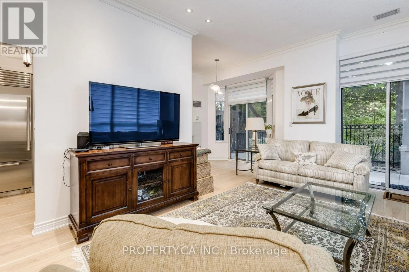 105 - 2 ABERFOYLE CRESCENT