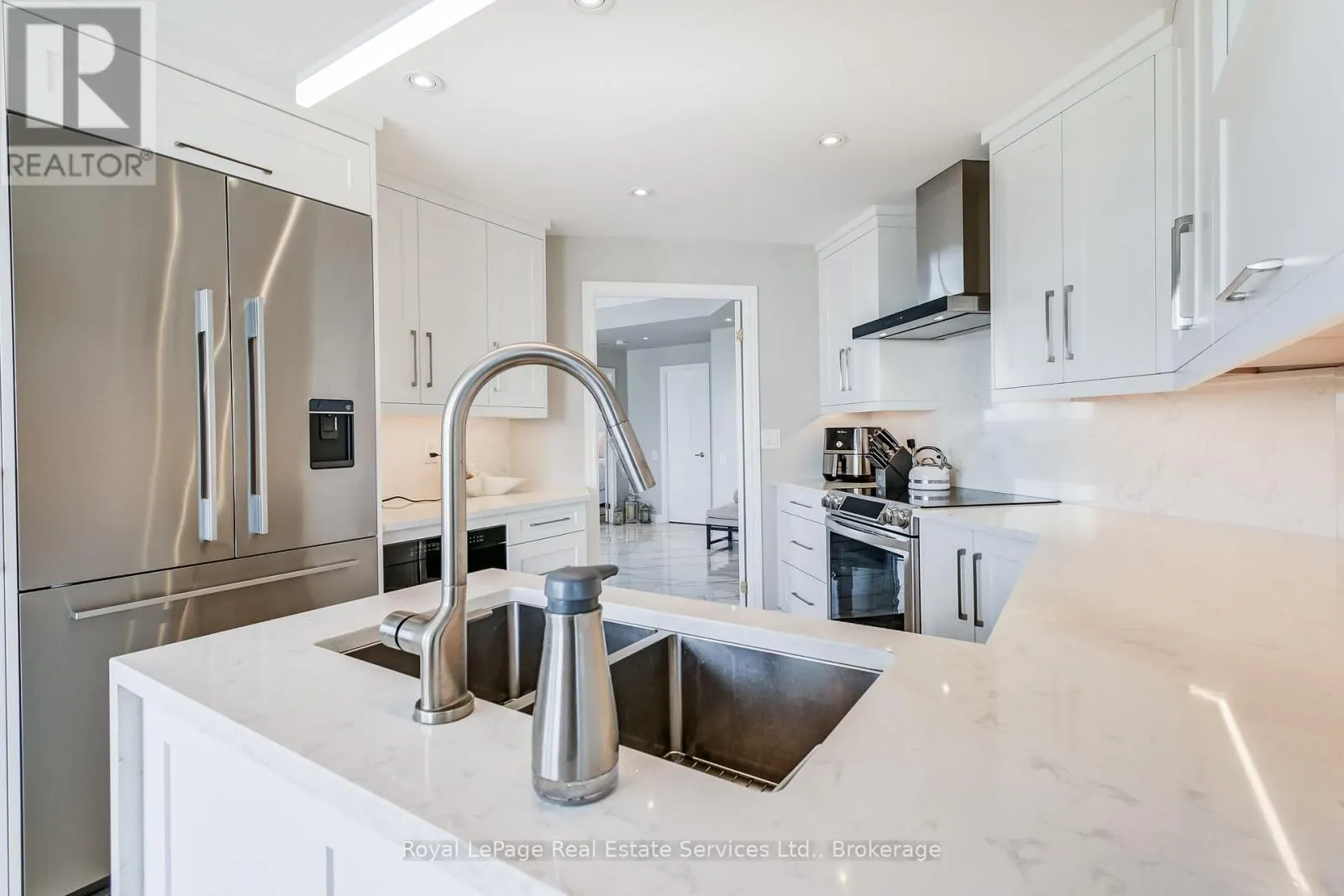 PH1 - 60 OLD MILL ROAD, #PH1