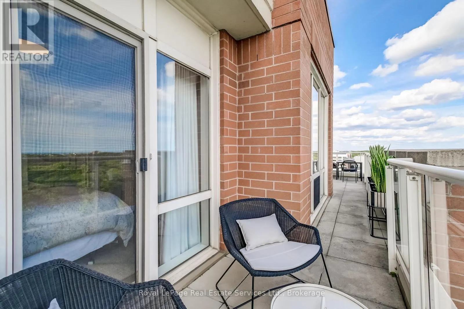 PH1 - 60 OLD MILL ROAD, #PH1