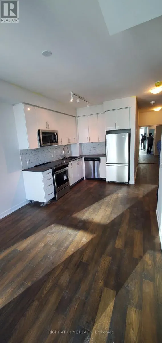 2205 - 4085 PARKSIDE VILLAGE DRIVE