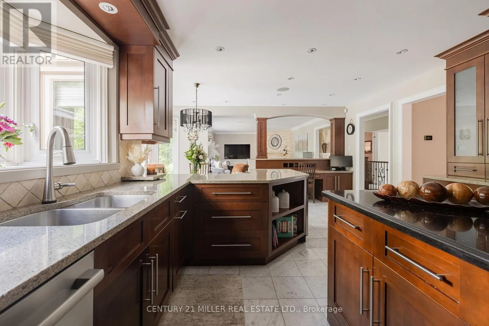 1213 BOWMAN DRIVE