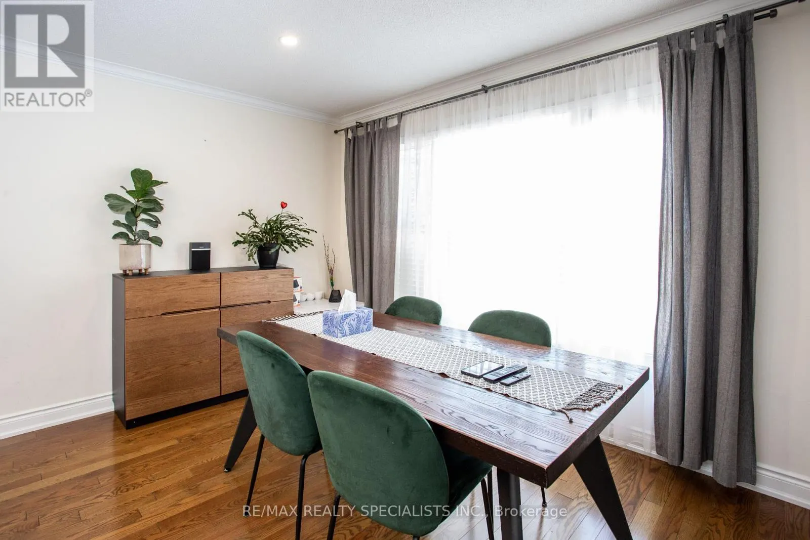 4386 CURIA CRESCENT