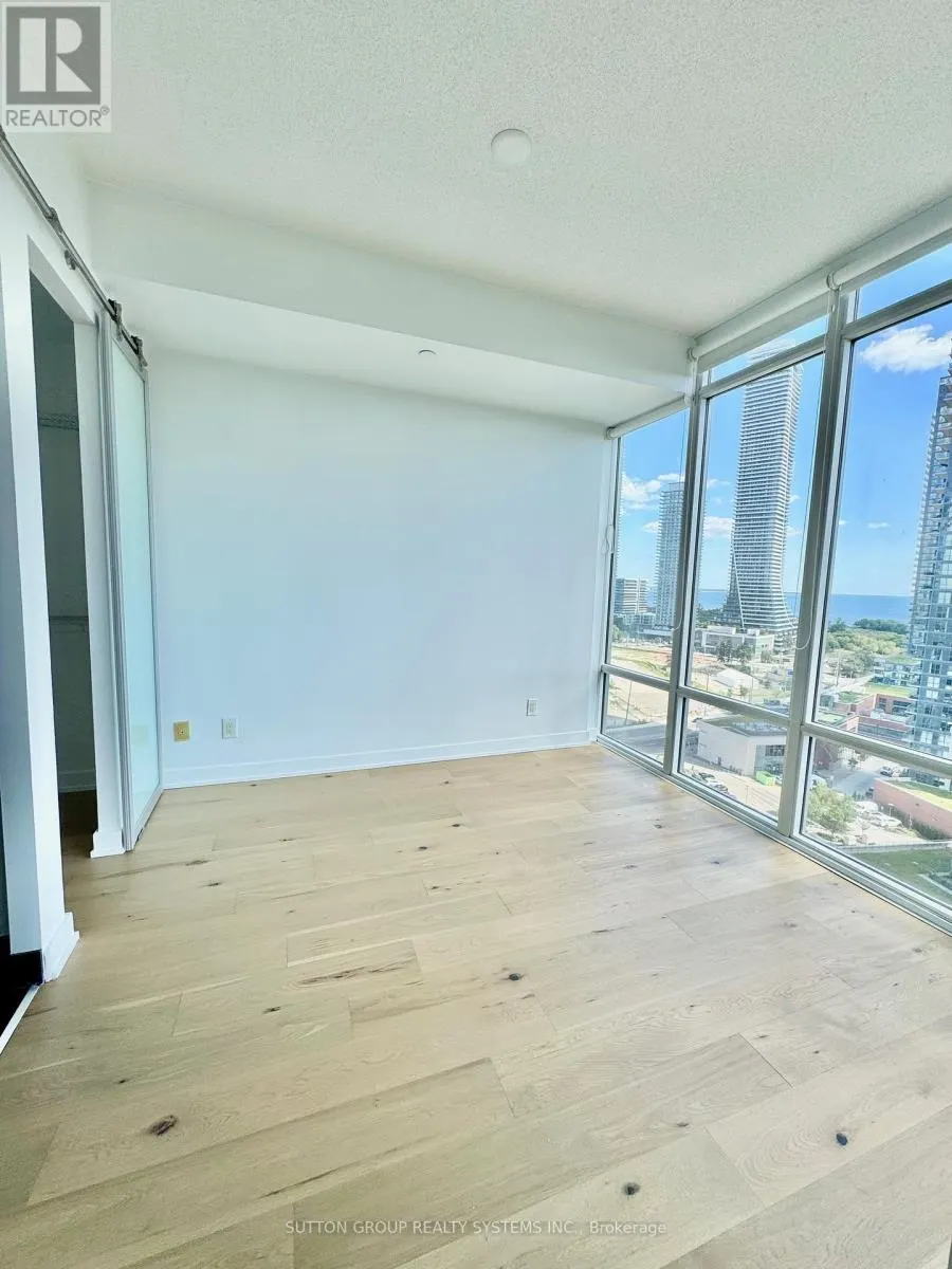 1807 - 88 PARK LAWN ROAD