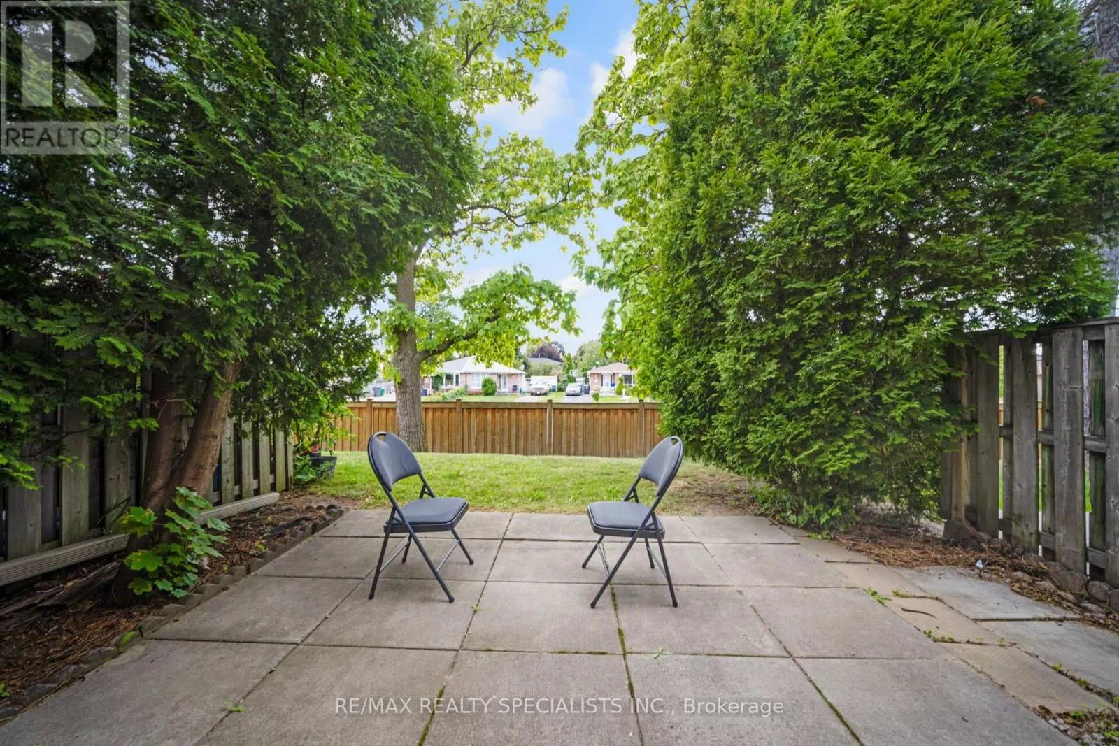 30 GREENWICH CIRCLE
