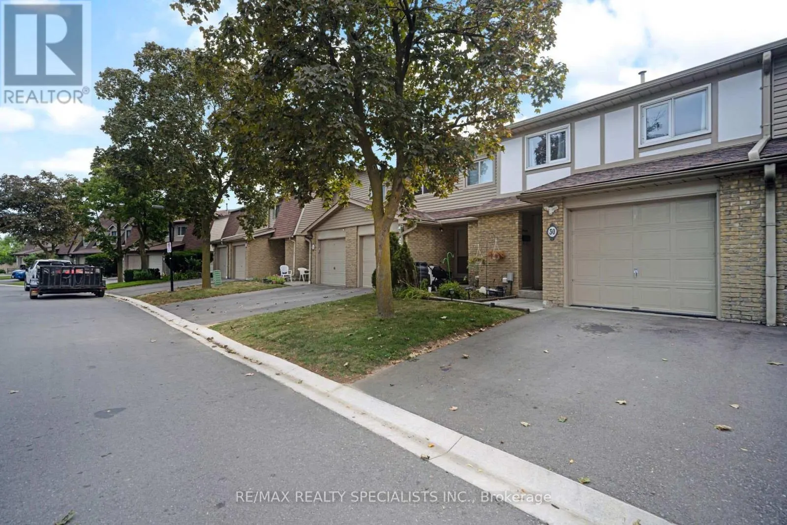 30 GREENWICH CIRCLE