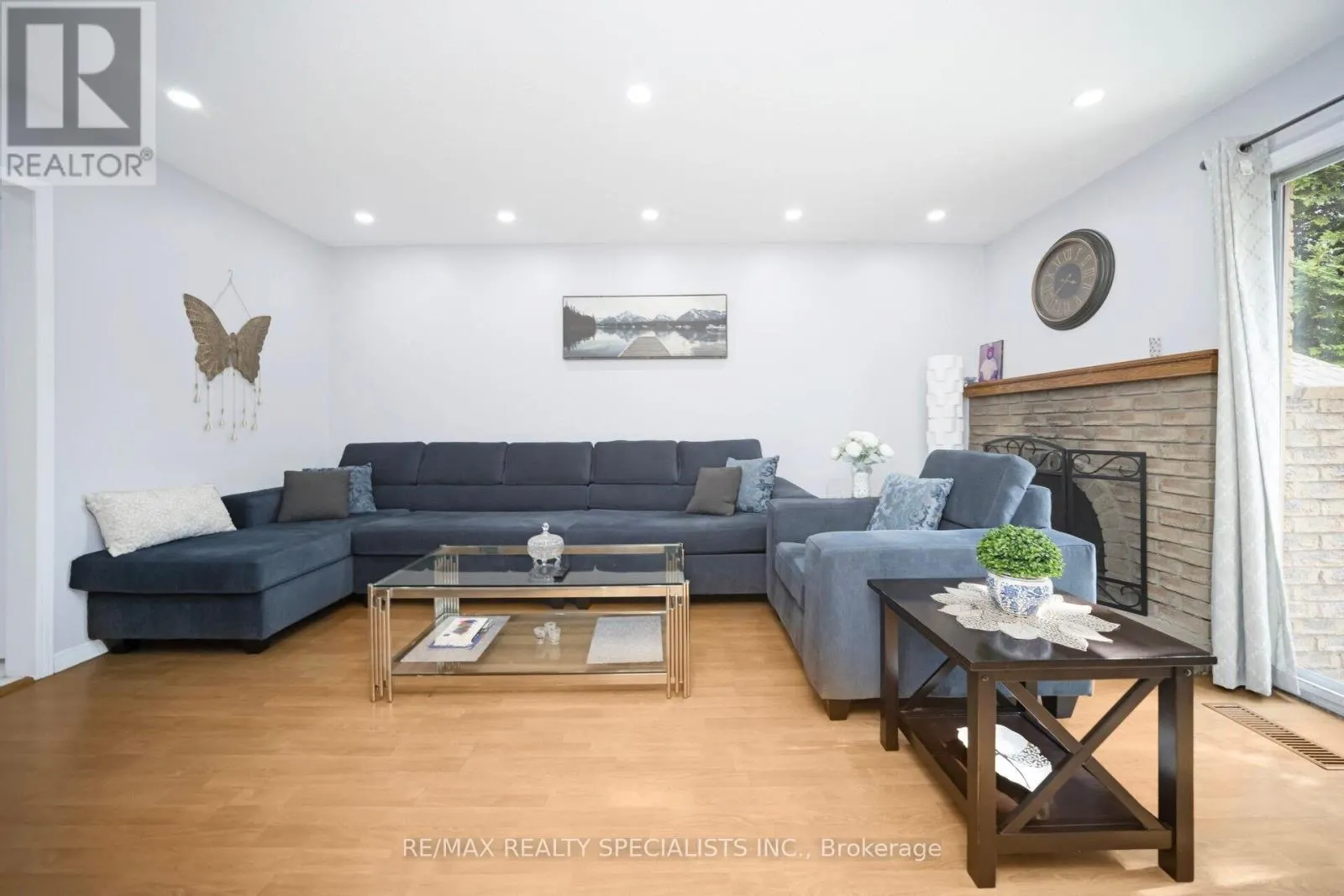 30 GREENWICH CIRCLE