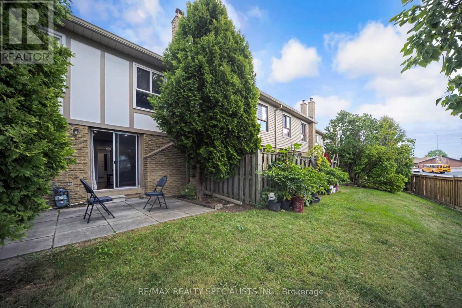 30 GREENWICH CIRCLE