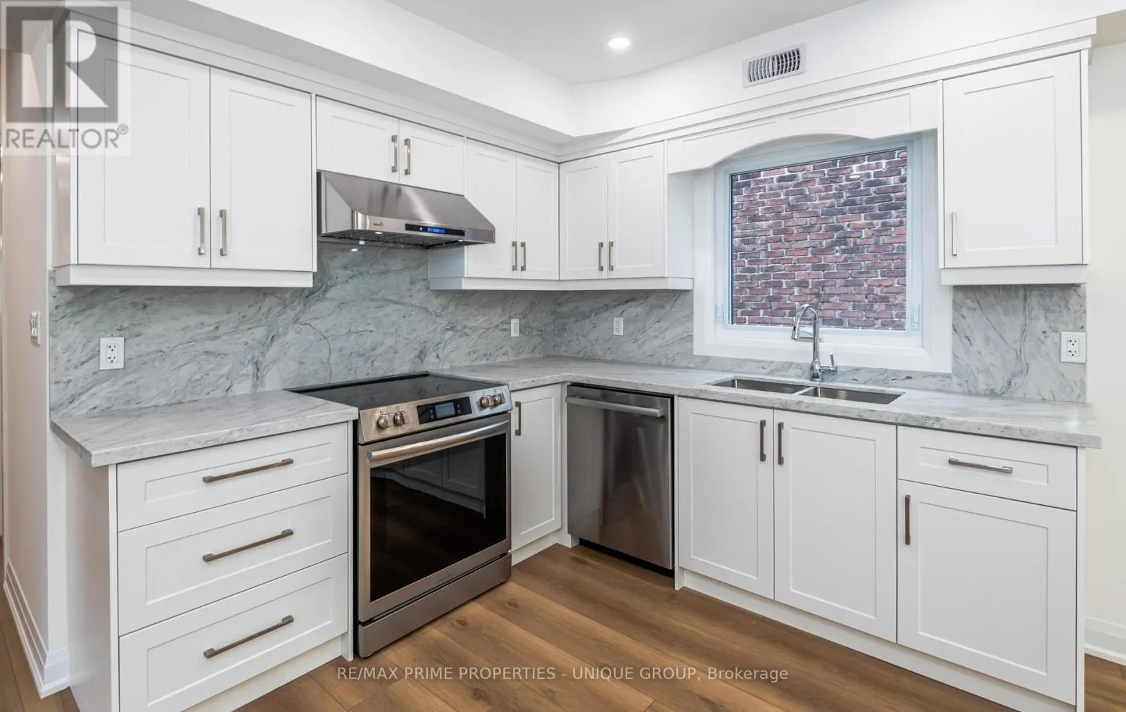 2 - 45 ASTORIA AVENUE